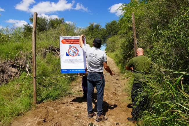 En el arroyo Piedras Blancas, realizaron acciones para prevenir la extracción ilegal de áridos