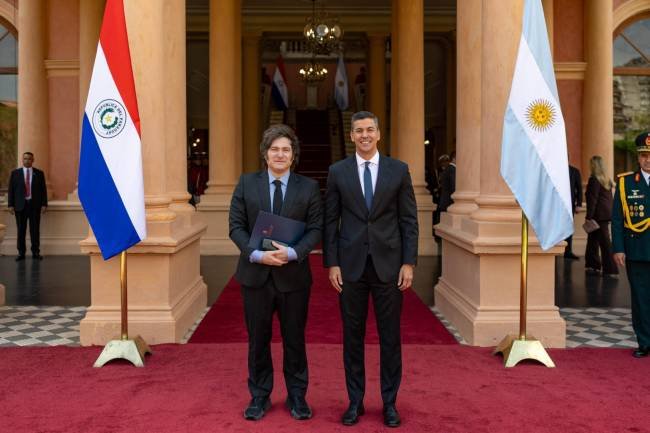 De visita en Paraguay, Milei afirmó que hay un futuro de colaboración entre ambas naciones