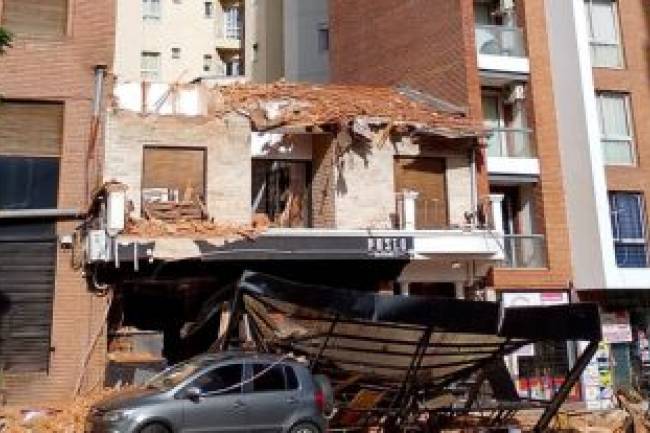 La Municipalidad activa protocolo tras derrumbe en Bv. San Juan: investigan responsabilidades