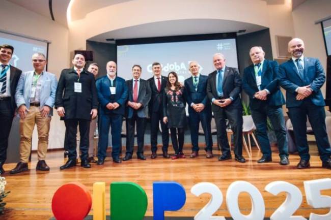 Córdoba fue sede global del debate por una democracia más participativa y humana