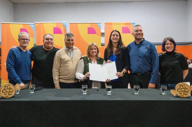 Arroyito y la Universidad de Florida fortalecen su vínculo con un histórico convenio cultural