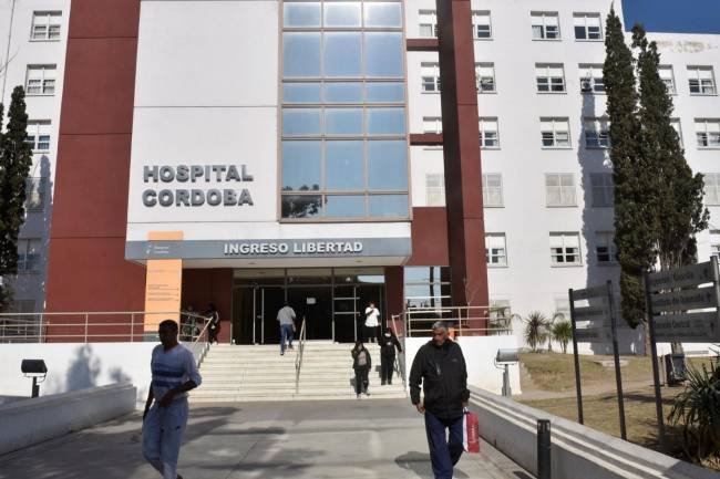 Personal de hospitales y centros asistenciales recibirán un aumento salarial