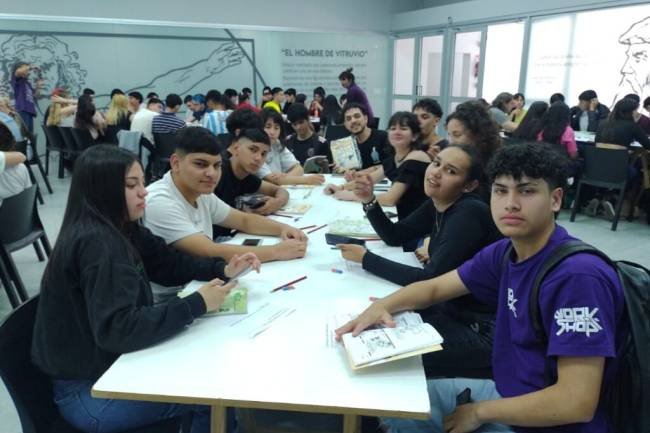 Donde la educación abraza: el PIT, una segunda oportunidad para miles de jóvenes