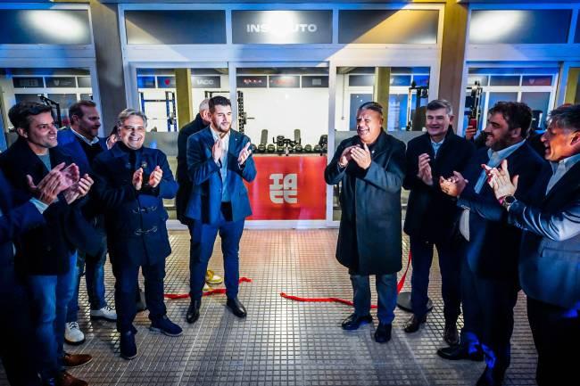 Llaryora estuvo presente en la inauguración de la Ciudad Deportiva de Instituto