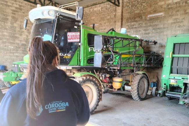 Controles en el campo: clausuran máquinas por uso irregular de fitosanitarios en el este cordobés