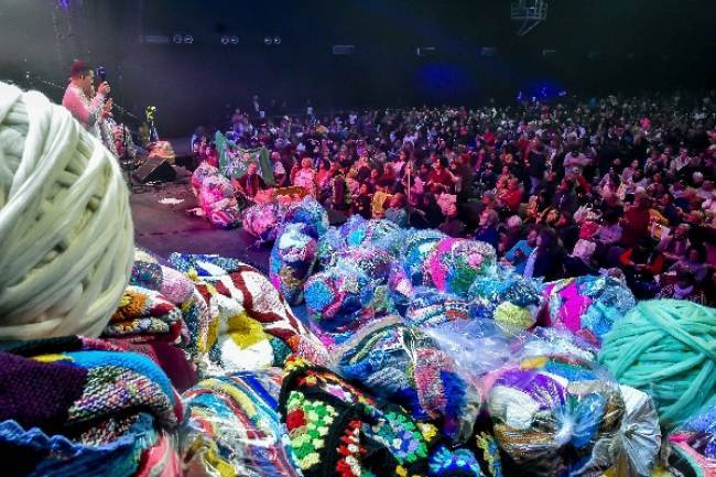 Una multitud se sumó a la campaña solidaria “Un Abrigo al Corazón”