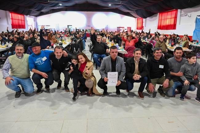 En Costa Sacate, Prunotto participó de la Fiesta del Locro 