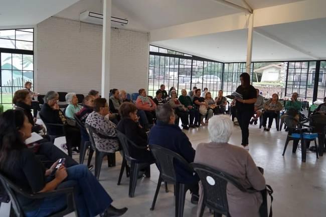 "Vejez con voz propia": El Club de la Porota llega a Villa Allende para romper estereotipos y celebrar la experiencia