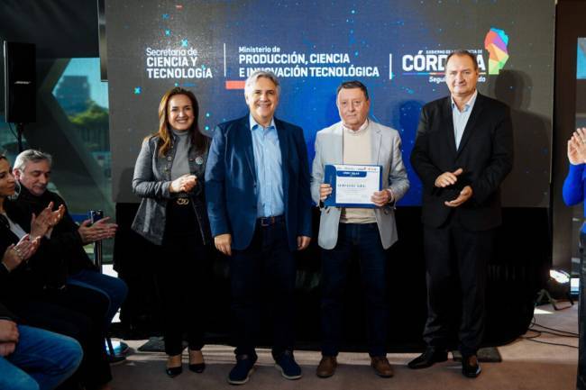 Llaryora impulsa la ciencia aplicada con $136 millones y un fondo provincial para el CONICET, INTA e INTI