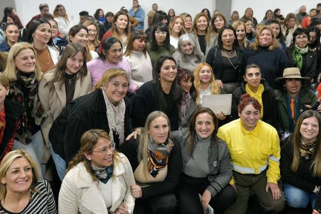 “Las mujeres somos constructoras del futuro”: Prunotto encabezó un encuentro regional en Cruz del Eje