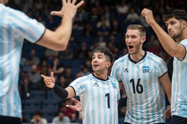 Surtido deportivo: rugby de la SLAR, JARA , voley argentino y Colapinto