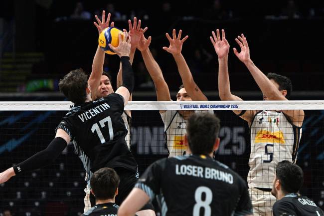 VÓLEY: ITALIA FUE ABRUMADORA PARA ARGENTINA