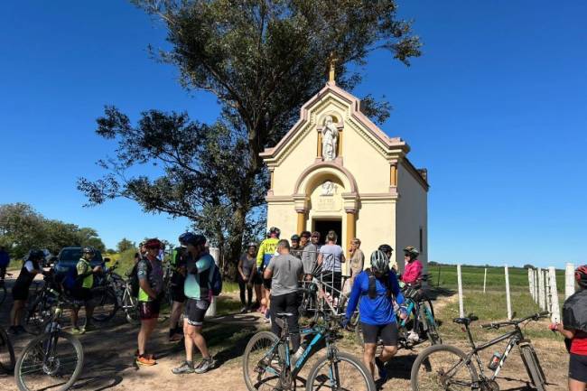 Primer Cicloturismo en Morteros une historia y recreación