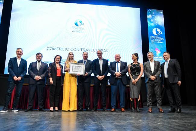 De emprendedores jóvenes a negocios centenarios: Los Premios Manuel Belgrano 2025 reconoció lo mejor del comercio cordobés