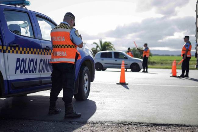 Efectivos de Policía Caminera aprenderán inglés y lengua de señas