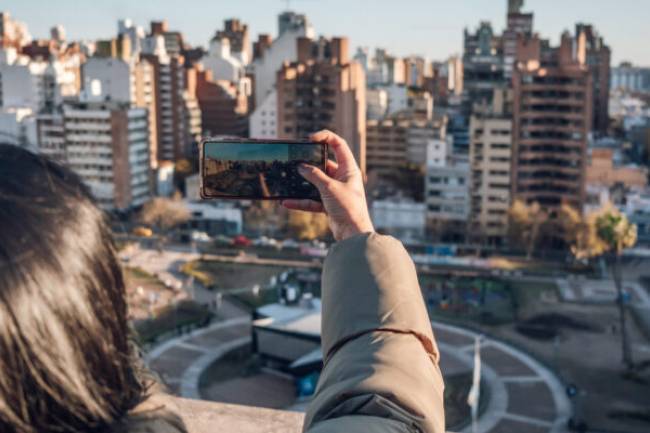 Una noche entre estrellas y arquitectura en el Palacio 6 de Julio