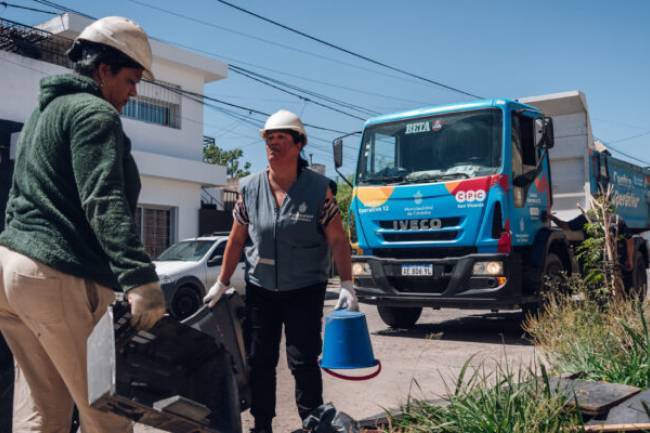 Nueva semana de limpieza y descacharrado en barrios de la ciudad de Córdoba