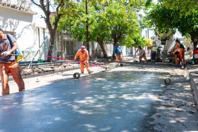 Reparan calles en Empalme y Alta Córdoba para mejorar la circulación