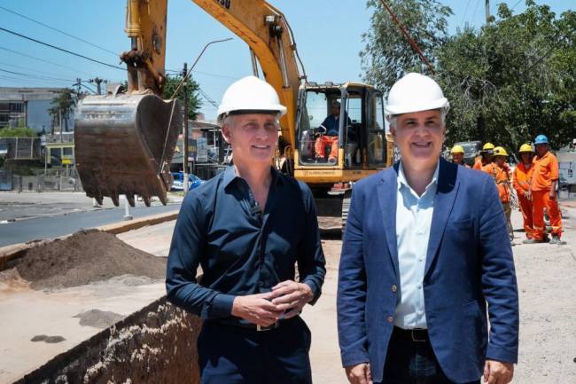 Avilés y Llaryora recorrieron obra estratégica para Villa Carlos Paz