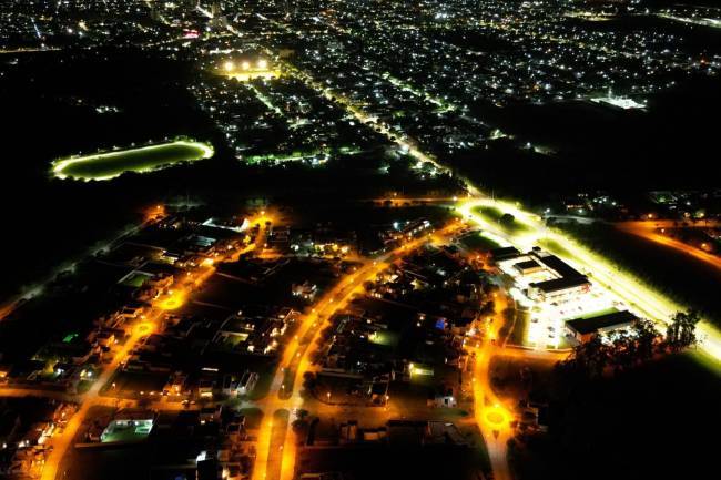 Bell Ville suma 300 luminarias LED y avanza en eficiencia energética