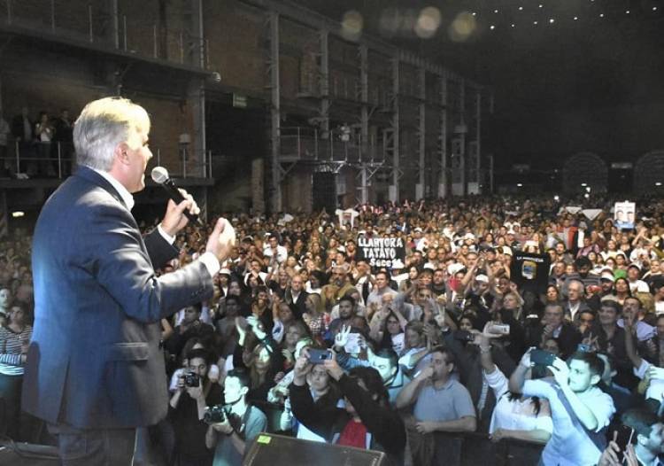 Ante 6 mil personas Llaryora: "Es ahora Córdoba"