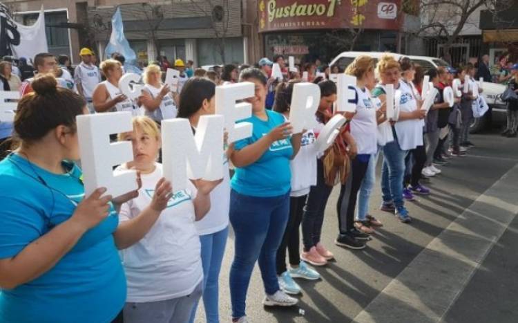 En Carlos Paz ya piden declarar la emergencia alimentaria