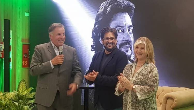 EL tenor Marcelo Alvarez ya conmueve a toda Córdoba