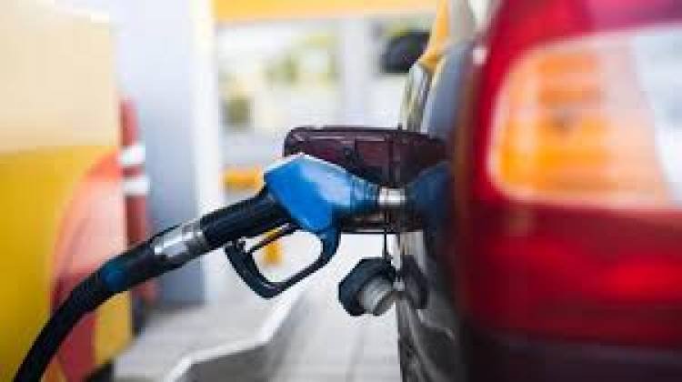 Macri se despide con un aumento de combustibles