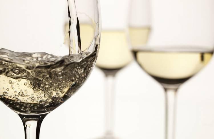 Mitos y verdades del vino blanco