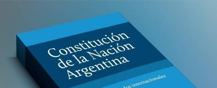 "La Constitución, nos Gobierna a tod@s y no debemos permitir que nadie, nos gobierne fuera de ella"