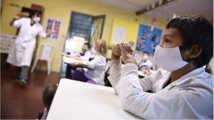 En Agosto estiman las autoridades la vuelta a clases