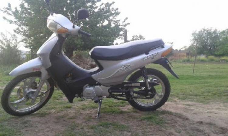 Quiso vender la moto y la terminó pagando en lugar de cobrarla