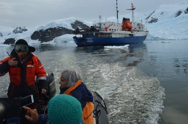 Charla virtual: Vestigios del pasado bajo los hielos de la Antártida