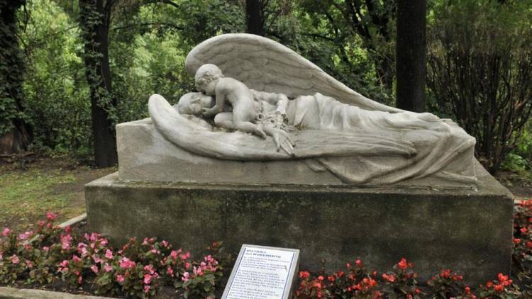 Aún hoy no se explica el cuerpo intacto del sacerdote de Alta Gracia fallecido hace más de 50 años