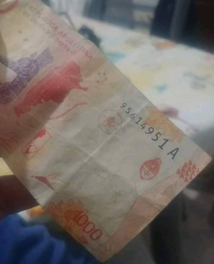 Morteros: Negocios denuncian que están circulando billetes falsos