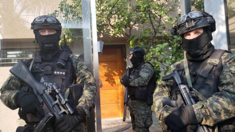 Sigue el escándalo del megaoperativo nacional: ¿¿¿ Que hacía la Policía aeroportuaria en Cabrera y Hernando ???