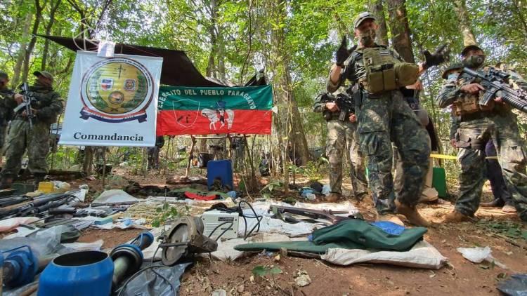 Dos nenas argentinas usadas como carne de cañón y trofeo de guerra en Paraguay