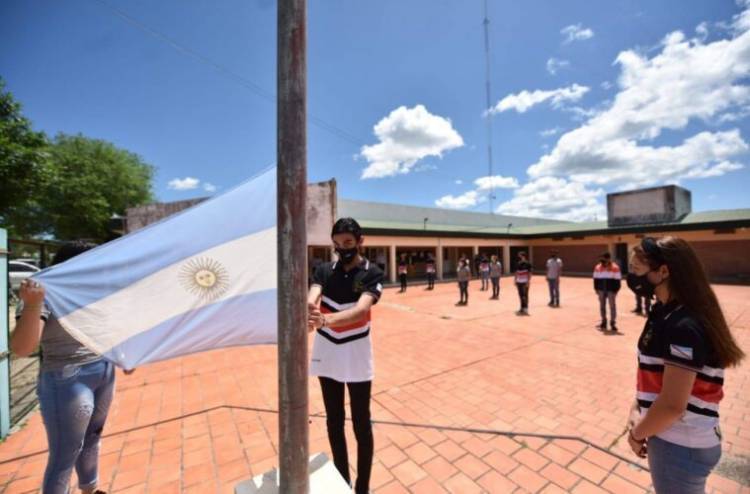 Autorizan actos de colación en escuelas de Córdoba