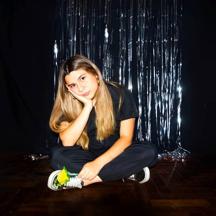 Bere Balderramas presenta su tercer single "Contratiempo"