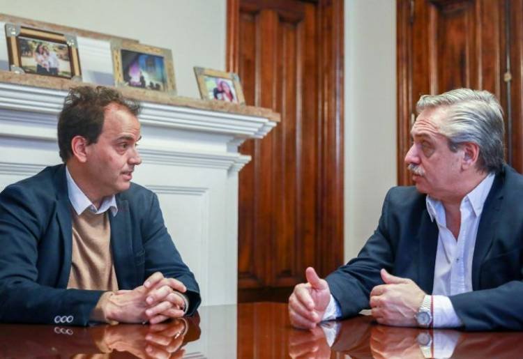 Fernández destacó que la sociedad "supo reconocer" la gestión de Llamosas en Río Cuarto