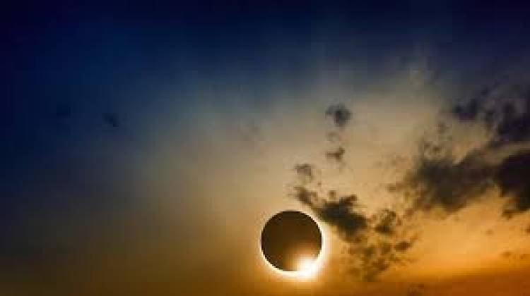 Qué nos depara el último eclipse del 2020?