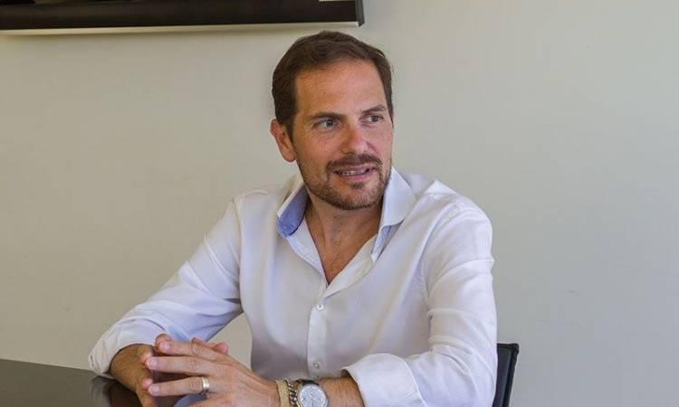 Martín Gill pide la tercera licencia, y se enciende la polémica otra vez