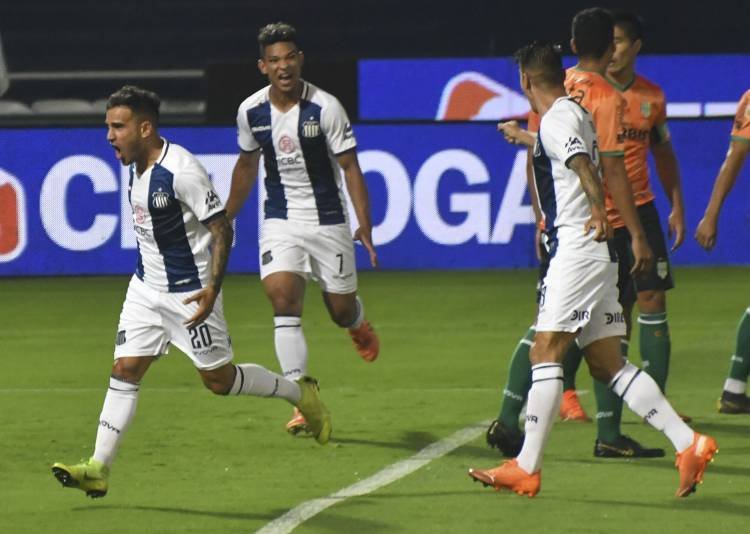 Talleres se lo ganó a Banfield en el final