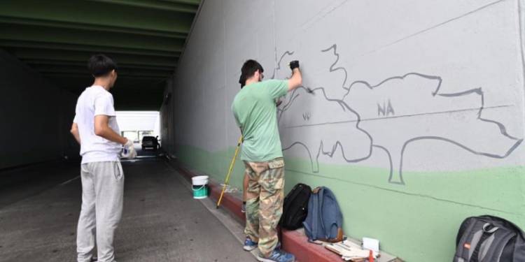 Se comenzó a pintar el mural más grande de Córdoba