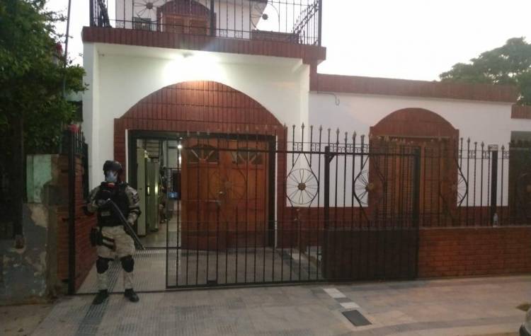 Suegro y concubina del famoso narco "Chancho Sosa" detenidos por venta de estupefacientes
