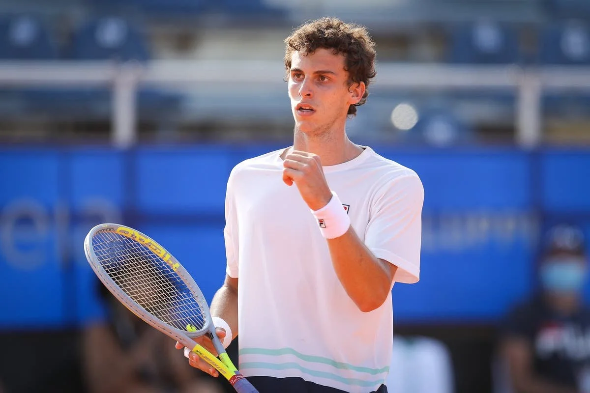 Tres argentinos en las semifinales del Córdoba Open y la caída del “peque”.