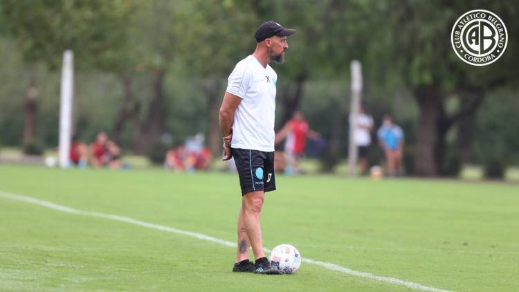 Belgrano goleó a Juniors en un amistoso.