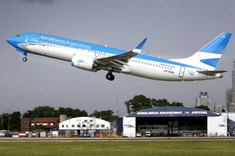 Arribó otro avión de Aerolíneas Argentinas con 300.000 dosis de la vacuna Sputnik V