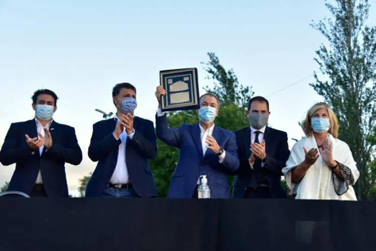 Schiaretti estuvo presente en la inauguración del monumento al Gral. Bustos
