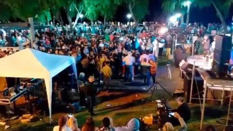 Polémica en Entre Rios por inauguración con 3000 personas